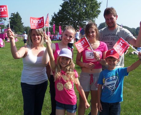 Newbury Race for Life - Cheering the Ladies