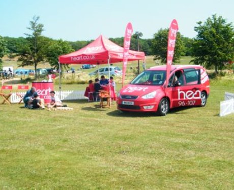 Did you bump into the Heart Angels at the kite fes