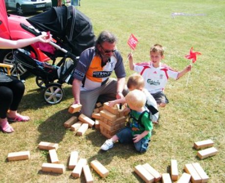 Did you bump into the Heart Angels at the kite fes