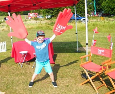 Did you bump into the Heart Angels at the kite fes