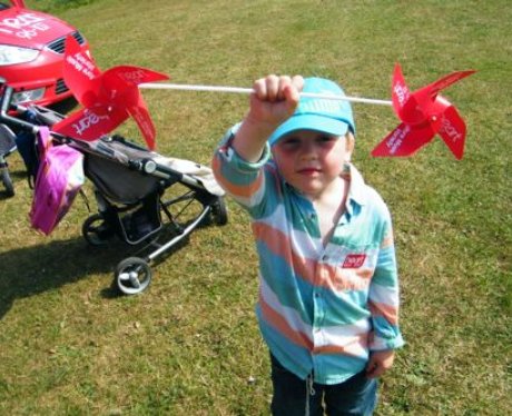 Did you bump into the Heart Angels at the kite fes