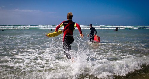 Cornwall lifeguard rescues swimmers