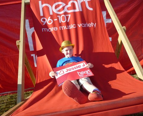 Jessie J - The Giant Deckchair