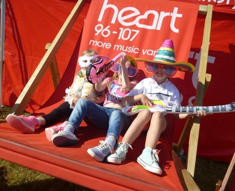 Jessie J - The Giant Deckchair 3