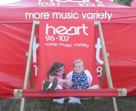 Jessie J - The Giant Deckchair 3