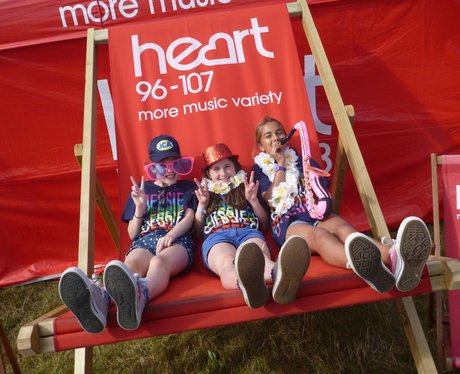 Jessie J - The Giant Deckchair 4