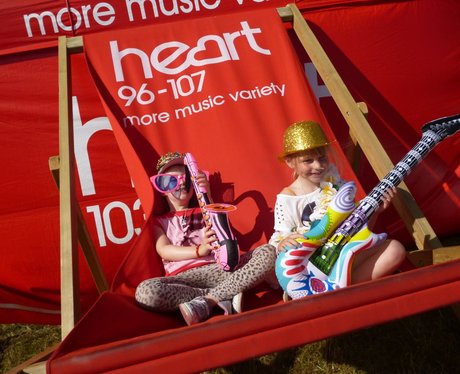 Jessie J - The Giant Deckchair 4