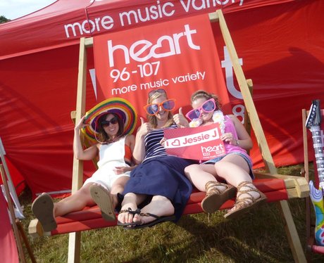 Jessie J - The Giant Deckchair 4