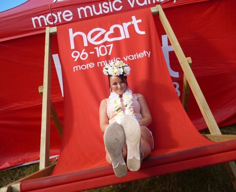 Jessie J - The Giant Deckchair 4
