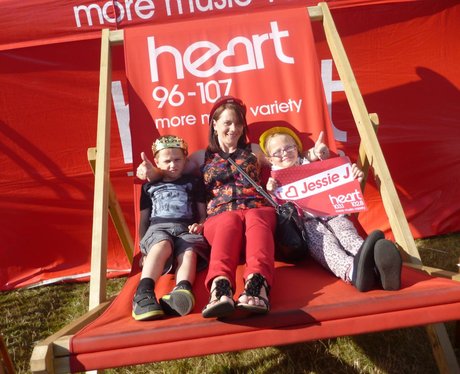 Jessie J - The Giant Deckchair 4