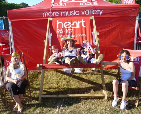 Jessie J - The Giant Deckchair