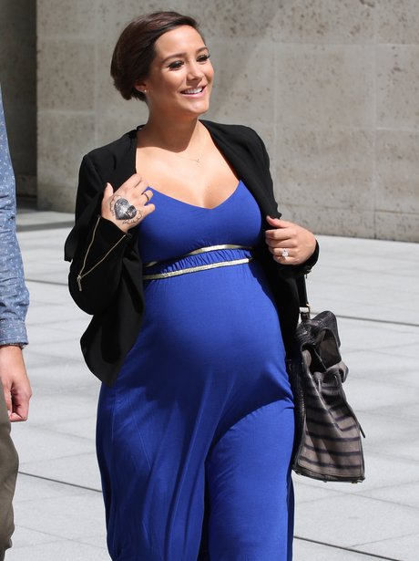 Frankie Sandford's baby bump