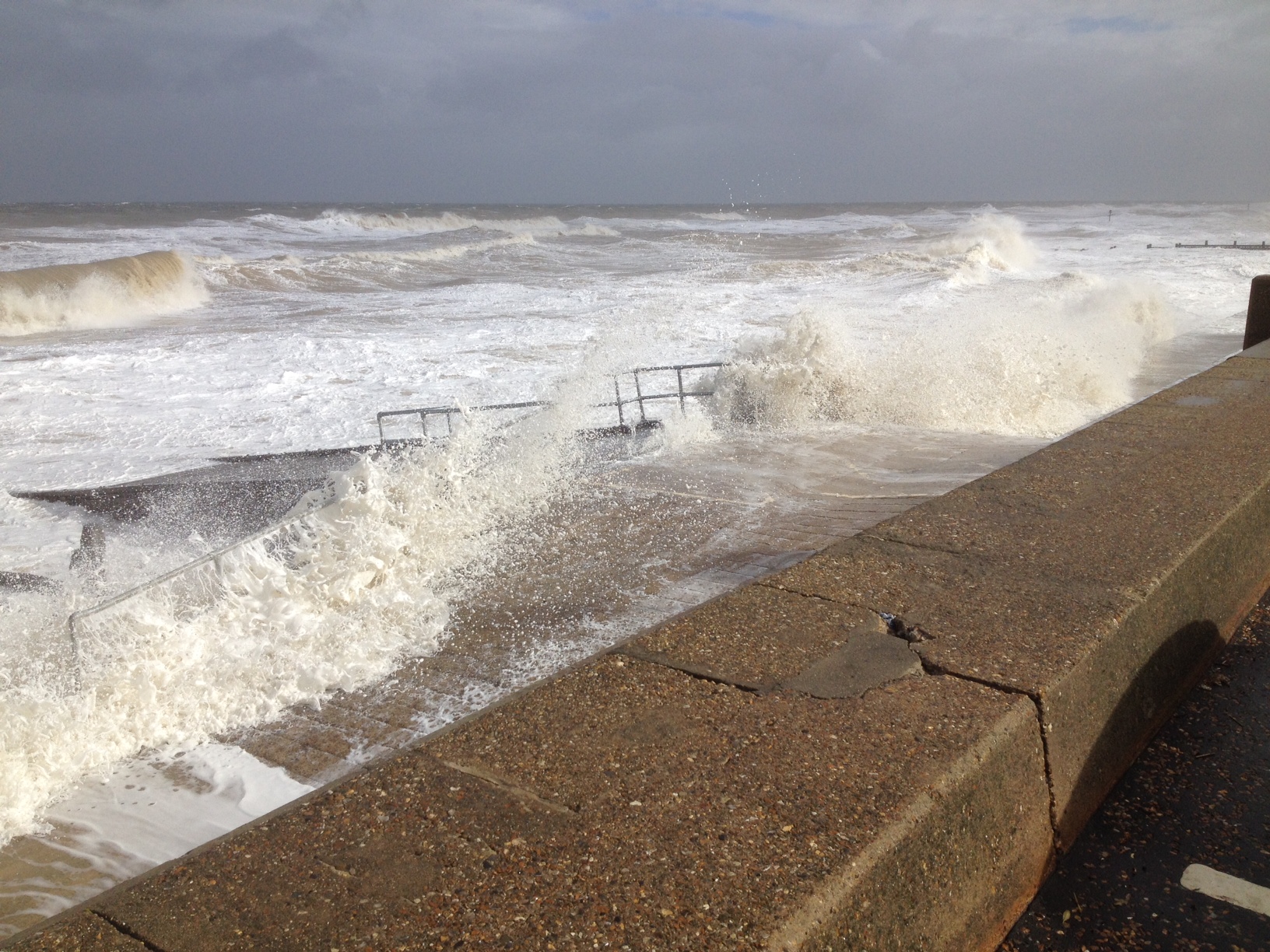 sea waves walcott