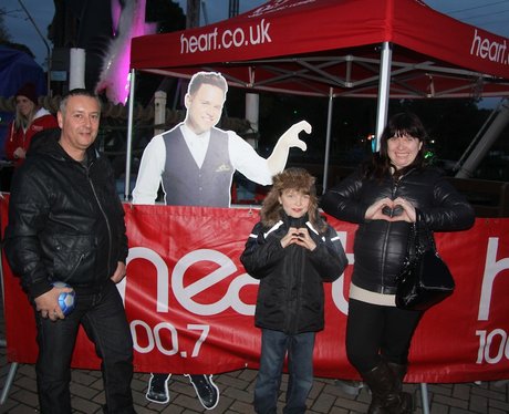Give it some Heart - Drayton Manor Fireworks Sunda