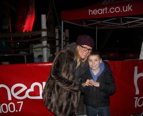 Give it some Heart - Drayton Manor Fireworks Sunda