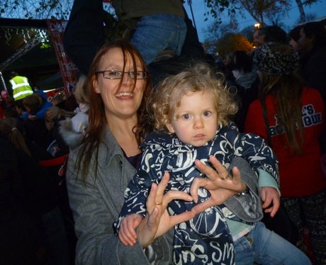 Heart Angels: Rainham Christmas Light Switch On (2