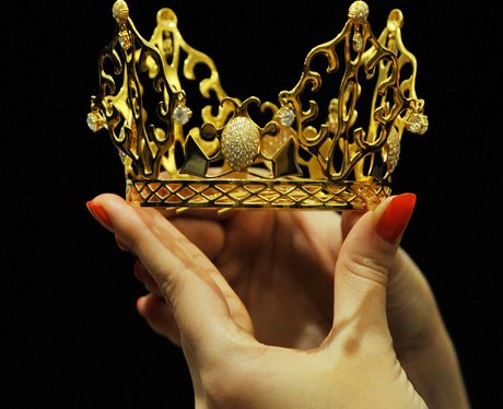victoria beckham's wedding tiara