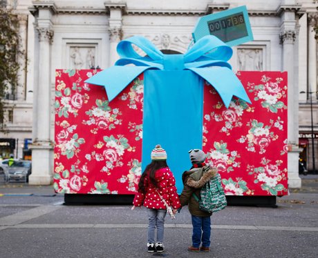 giant present in london