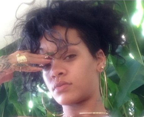 Rihanna Without Makeup! - Bare-Naked Ladies: Stars Without Makeup! - Heart
