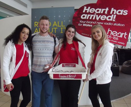 Heart Angels: Breakfast on Us!
