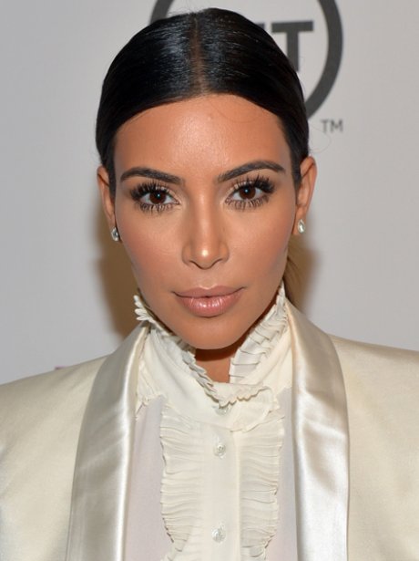 Kim Kardashian gives her lashes some serious TLC - Your Beauty Fix - Heart