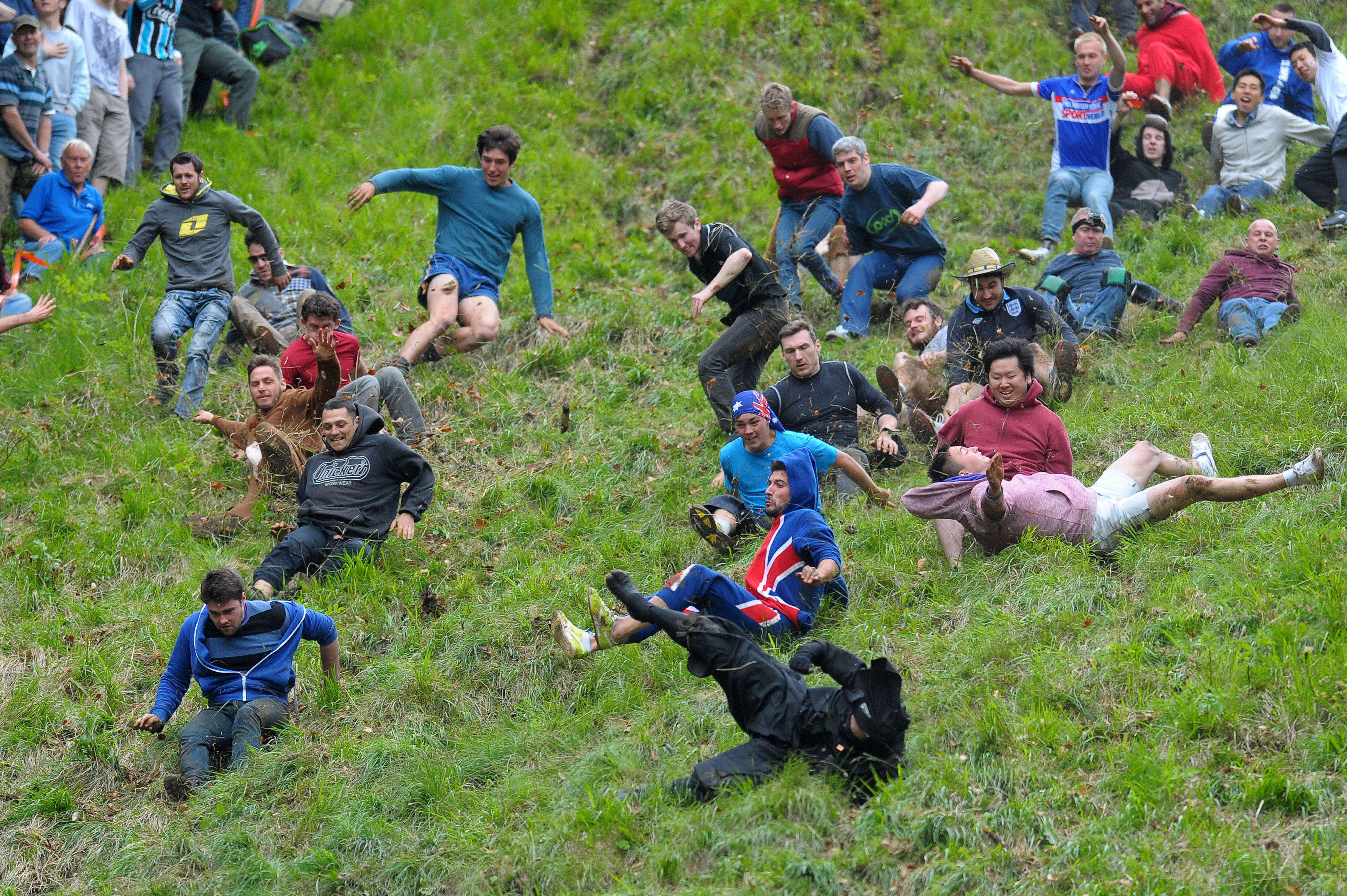 Cheese Rolling 2014 Heart Gloucestershire