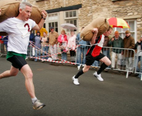 Tetbury Woolsack Races 2014