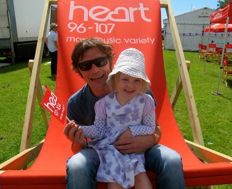 Did you see the Heart Angels and their giant deckc