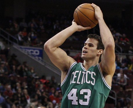 Chris Humphries playing basket ball