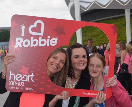 Heart Angels: Robbie Williams Gig