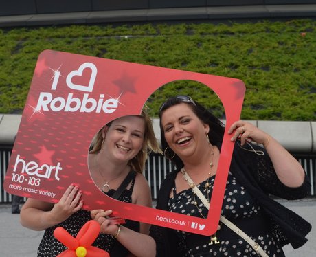 Heart Angels: Robbie Williams Gig