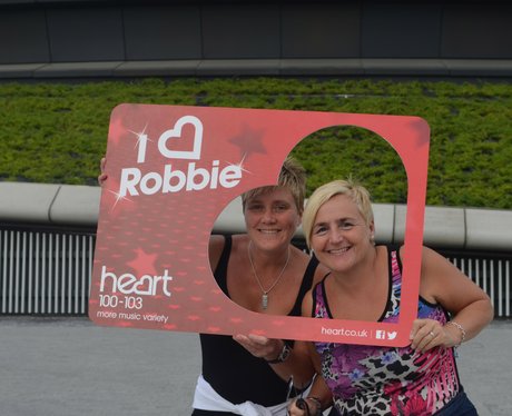 Heart Angels: Robbie Williams Gig