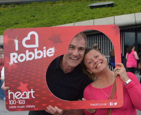 Heart Angels: Robbie Williams Gig