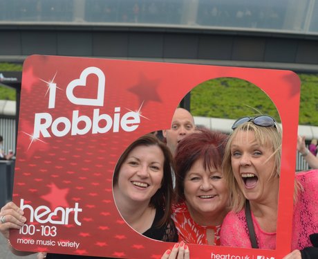 Heart Angels: Robbie Williams Gig