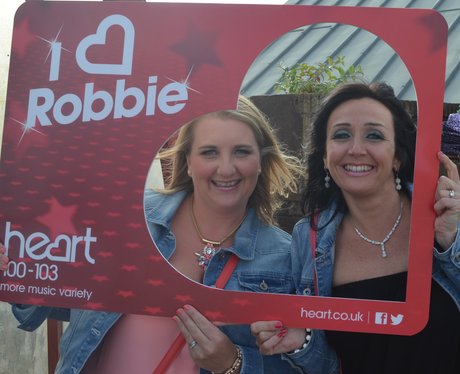 Heart Angels: Robbie Williams Gig