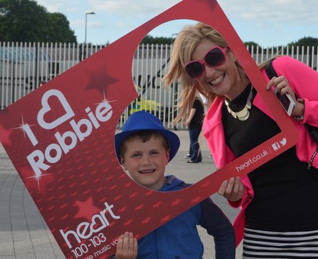 Heart Angels: Robbie Williams Gig