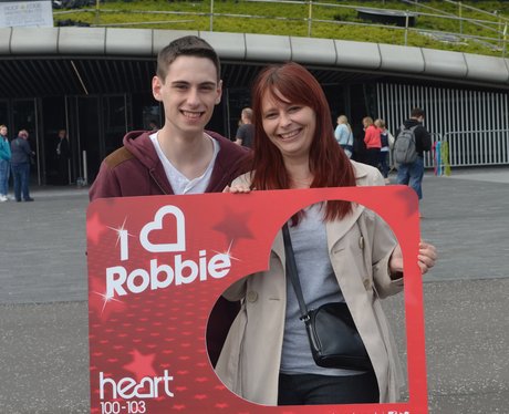 Heart Angels: Robbie Williams Gig