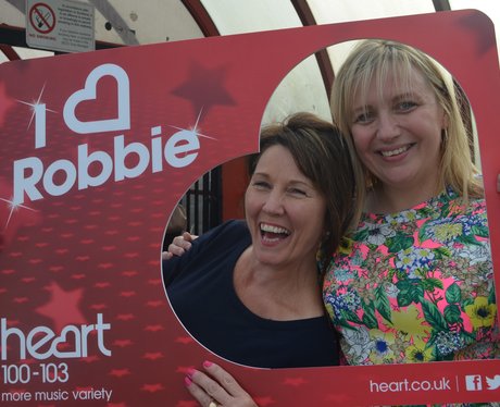 Heart Angels: Robbie Williams Gig