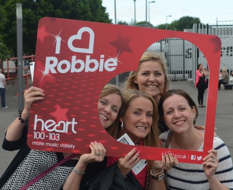 Heart Angels: Robbie Williams Gig