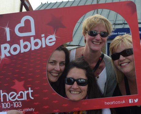 Heart Angels: Robbie Williams Gig