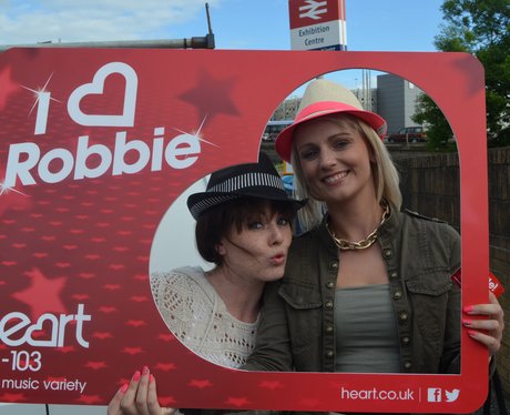 Heart Angels: Robbie Williams Gig