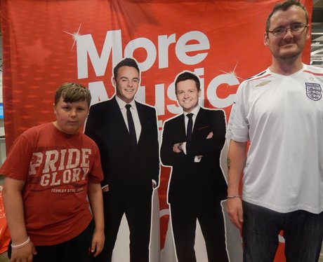 Heart Angels: Ant And Dec Give Away at IKEA! - Par