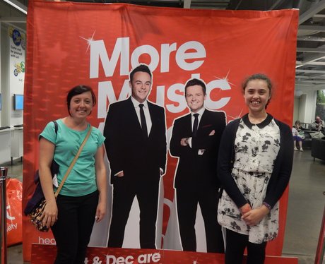 Heart Angels: Ant And Dec Give Away at IKEA! - Par