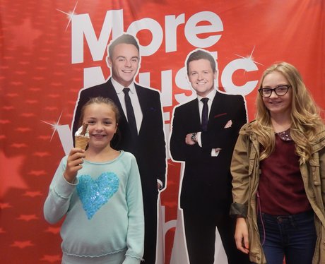 Heart Angels: Ant And Dec Give Away at IKEA! - Par