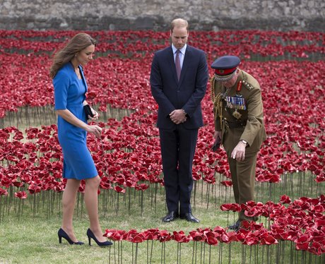 Kate Middleton laying flowers