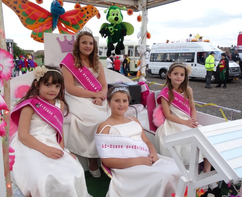 Heart Angels: Southend Carnival (16 August 2014)
