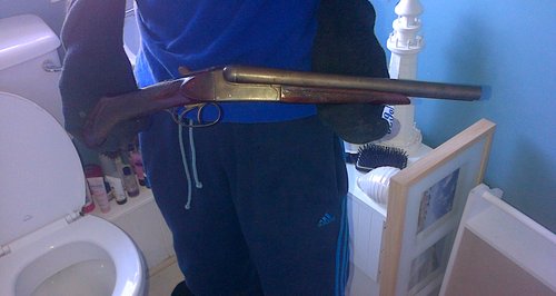 Luton Gun Picture