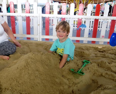 Summer Beach 2014 - centre:mk