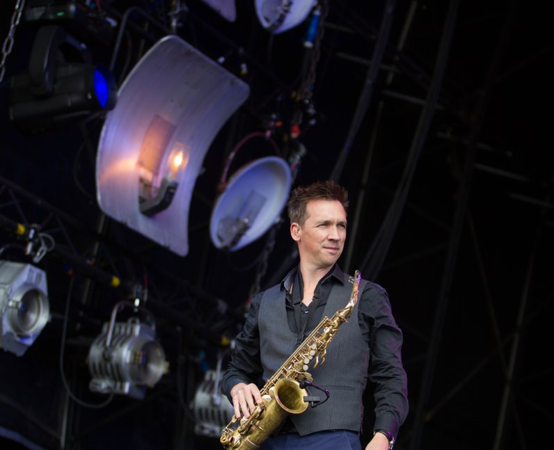 UB40