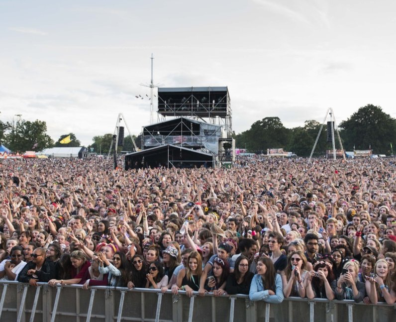 V Festival Chelmsford: Day One - V Festival Chelmsford: Day One - Heart ...